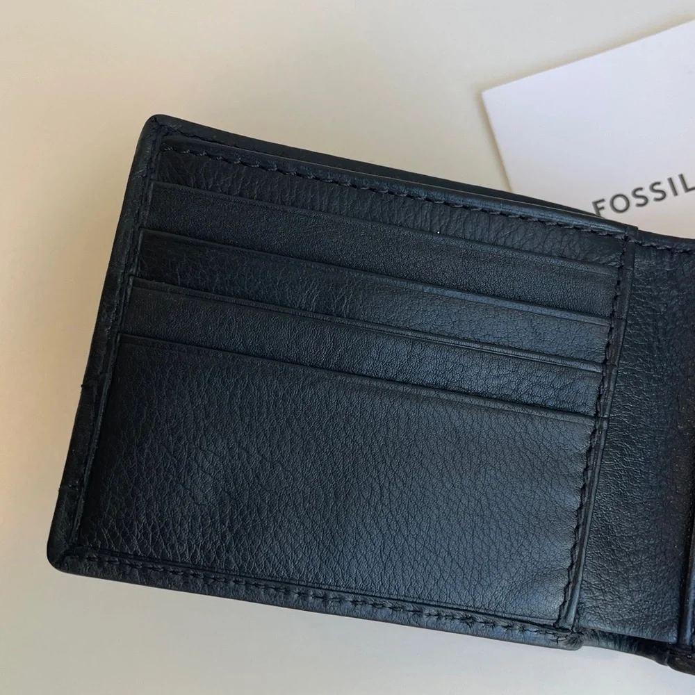Fossil Men’s Lufkin Bifold Genuine Leather Black Wallet